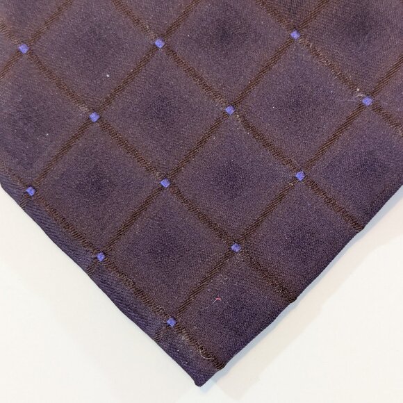Hugo Boss Geometric Print Silk Tie - Dark plum color with blue dots - Made in It - Picture 3 of 8